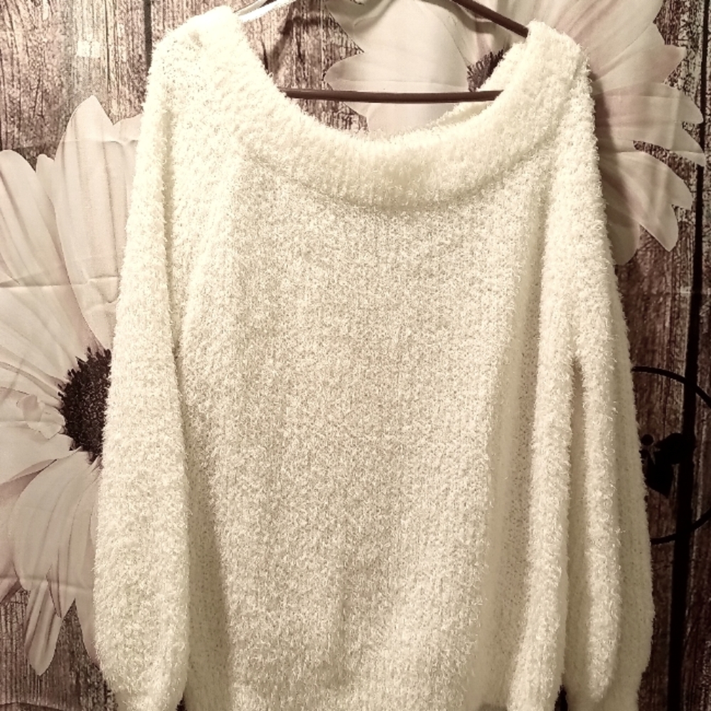 Woman's snail cinnamon sweater